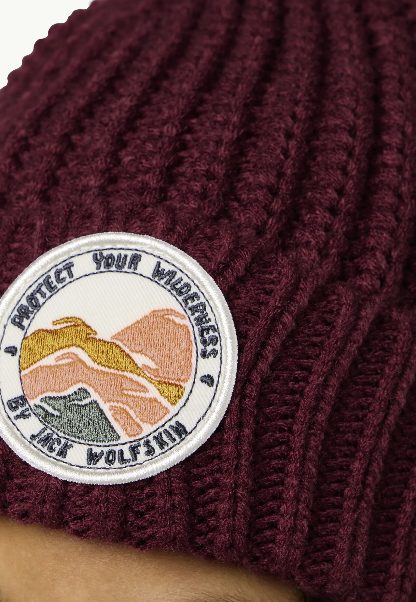 Pompom Badge Beanie K